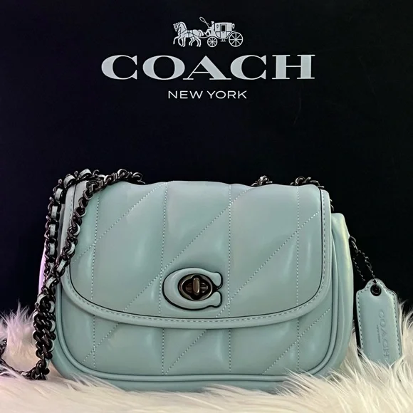 CA086 - Coach Pillow Madison Shoulder Bag 18 with Quilting - Picture 2 of 13